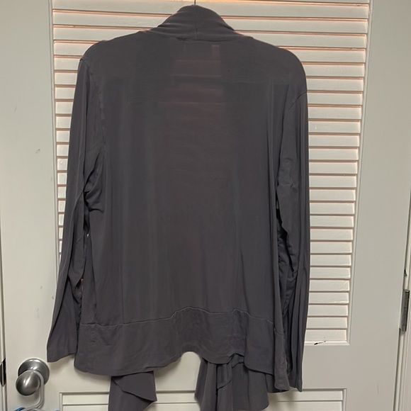 Avenue Gray Cardigan Size 18/20 - Picture 2 of 10